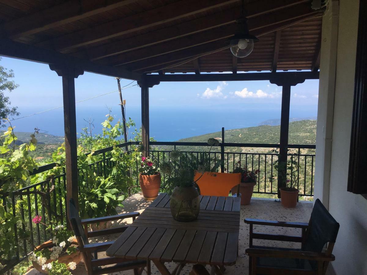Angel Villa Tseria Luaran gambar